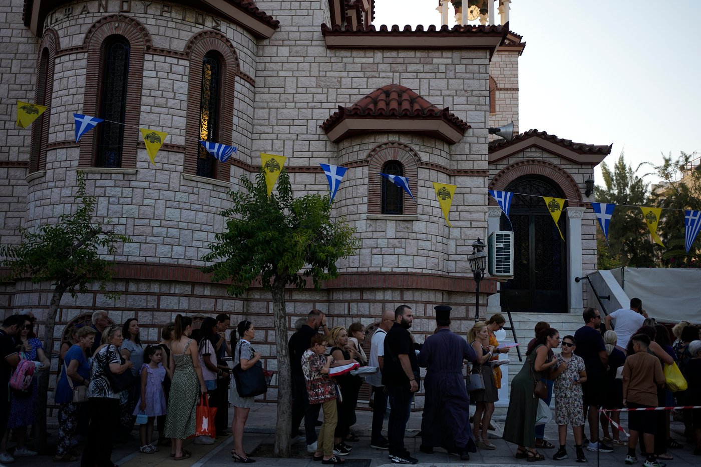 For everything from troubled hearts to lost keys, Greeks bake cakes for a wish-granting saint | iNFOnews.ca