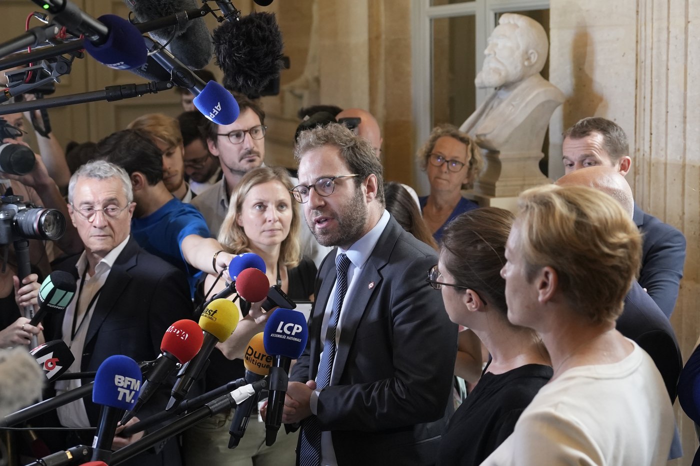New center-right government in France announced 2 months after divisive elections | iNFOnews.ca New center-right government in France announced 2 months after divisive elections | iNFOnews.ca