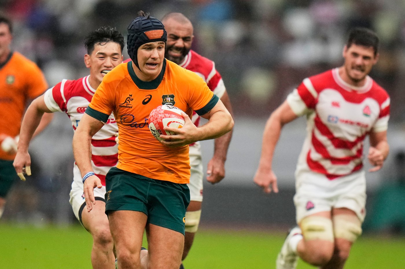 Australia struggles to a 19-15 win over Japan to start a demanding northern tour | iNFOnews.ca
