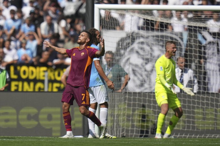 Homegrown Pellegrini scores derby winner after being stripped of Roma's captaincy | iNFOnews.ca