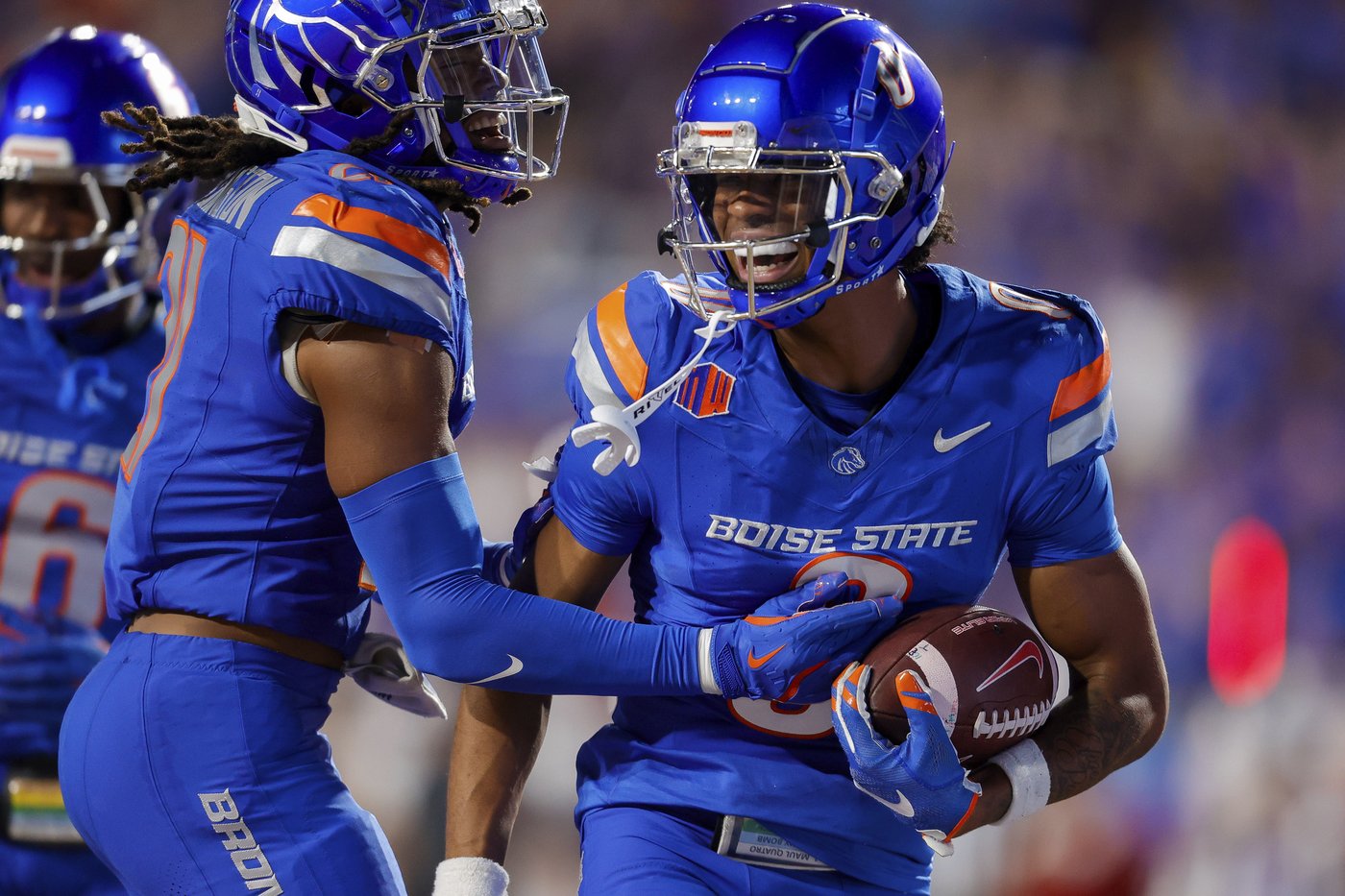 Ashton Jeanty runs for 259 yards and 4 TDs, No. 25 Boise State beats Washington State 45-24 | iNFOnews.ca