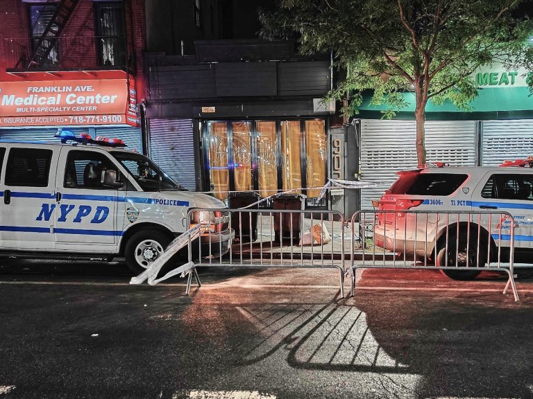 Man charged for role in Brooklyn bar shoot-out that killed three; video shows chaotic scene | iNFOnews.ca