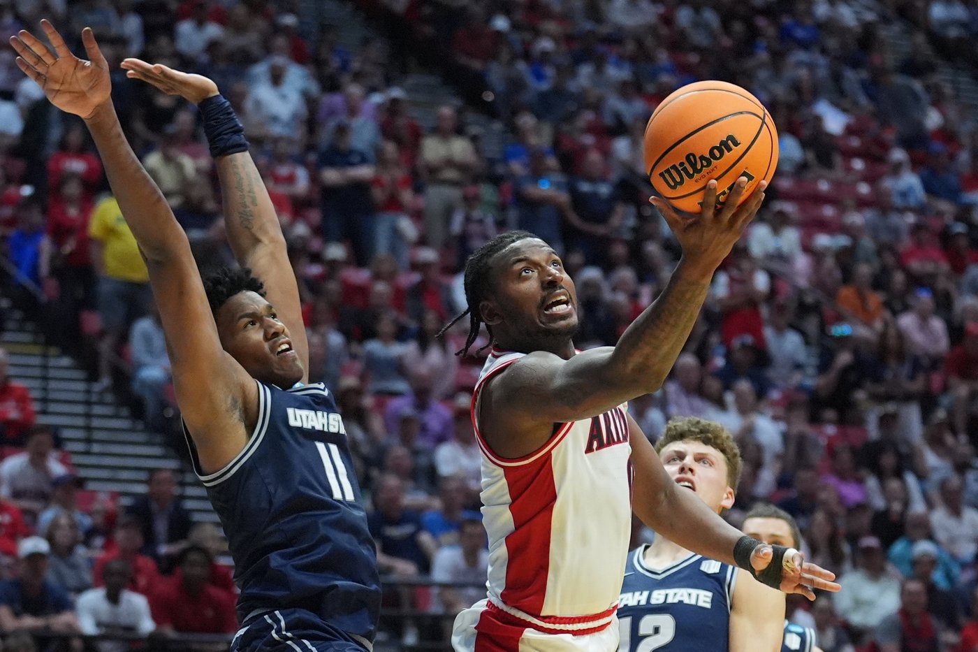 Bradley scores 18 points to lead No. 1-seeded Arizona past Utah State 78-66 to reach Sweet 16 | iNFOnews.ca Bradley scores 18 points to lead No. 1-seeded Arizona past Utah State 78-66 to reach Sweet 16 | iNFOnews.ca