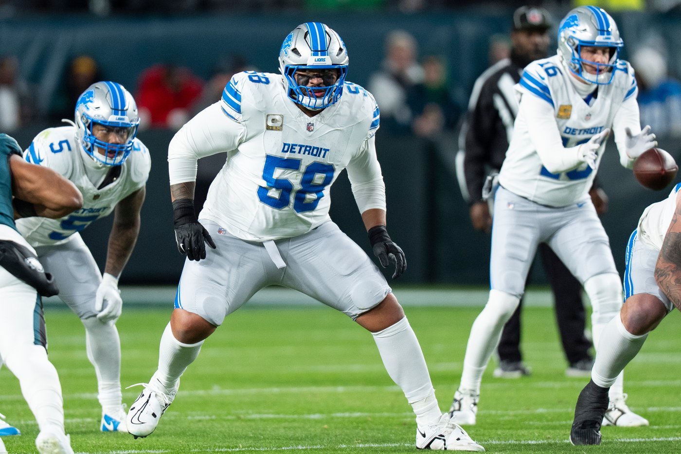 Penei Sewell's move to the blind side will be easy for the versatile Lions star, Dan Campbell says | iNFOnews.ca