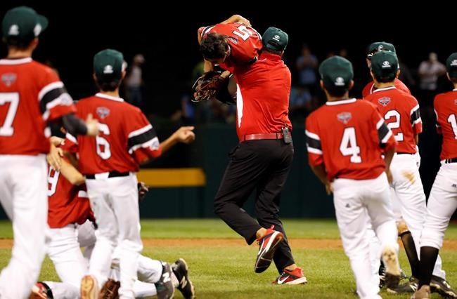 Kai Sheck gets bases-clearing triple as Canada escapes with 6-4 win over Mexico | iNFOnews.ca