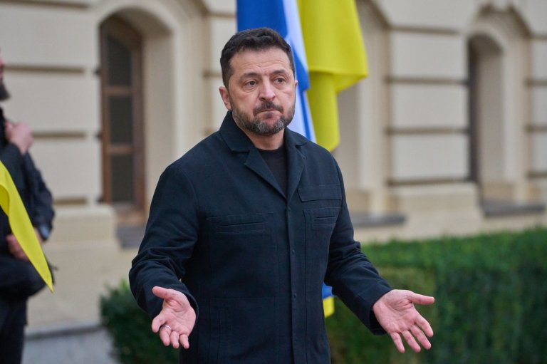 Ukraine says Starlink speed limits lifted after a slowdown that hobbled its drones | iNFOnews.ca