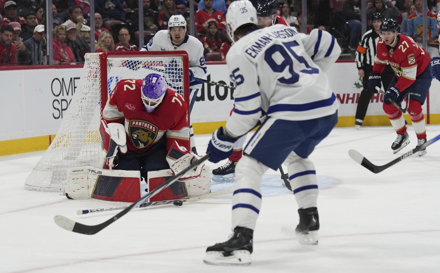 Panthers get 2nd win in last 8 games, roll past Maple Leafs 5-1 | iNFOnews.ca Panthers get 2nd win in last 8 games, roll past Maple Leafs 5-1 | iNFOnews.ca