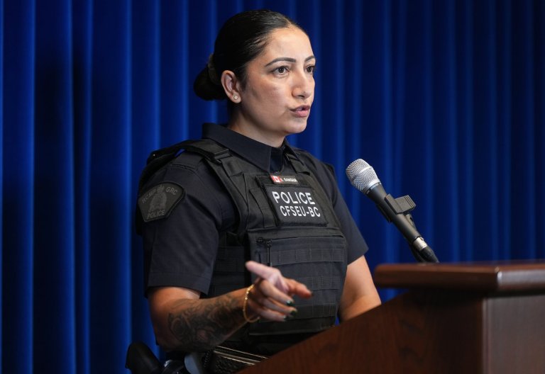 Explosives, weapons seized just as B.C. drug lab about to start operation, police say | iNFOnews.ca
