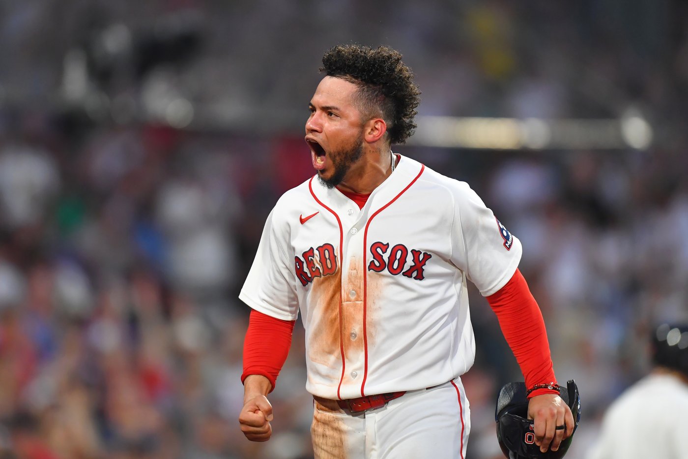 A bat flip, a shout of 'Venezuela' and tears for home as Red Sox 1B Willson Contreras plays on | iNFOnews.ca A bat flip, a shout of 'Venezuela' and tears for home as Red Sox 1B Willson Contreras plays on | iNFOnews.ca