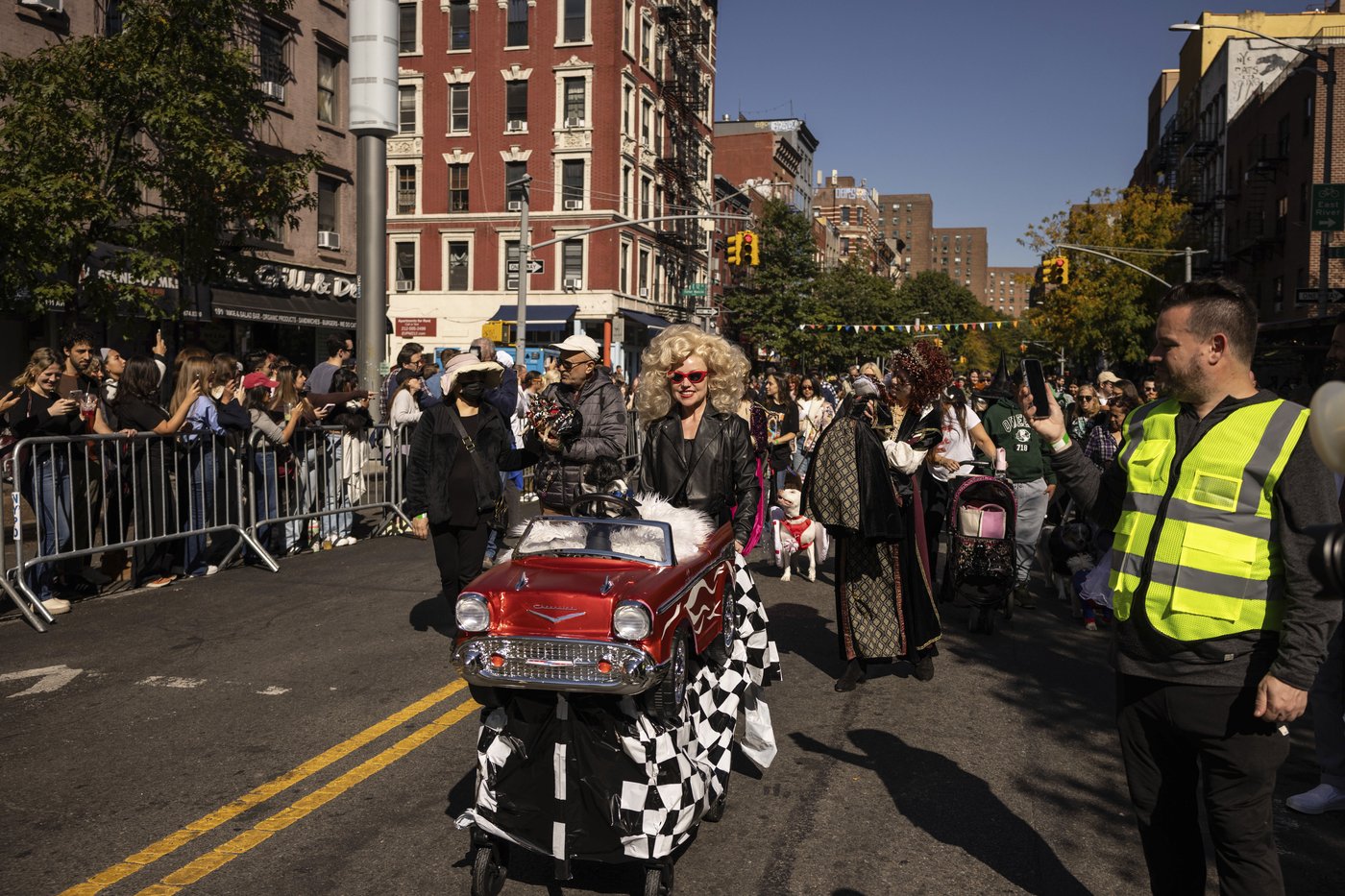 Pups on parade: Dogs dressed to the nines for annual New York City Halloween event | iNFOnews.ca