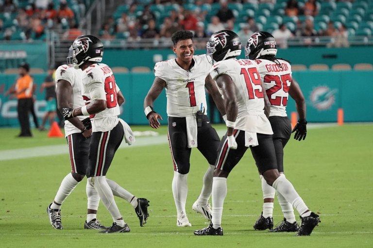 Tua Tagovailoa leads TD drive and loses fumble in Falcons' 17-12 preseason win over Dolphins | iNFOnews.ca