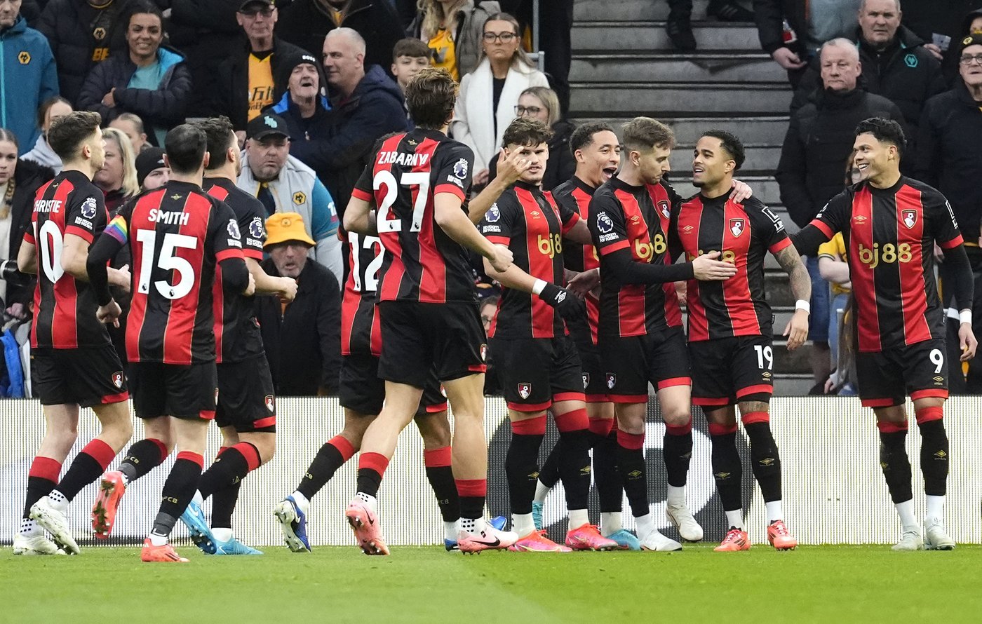 Justin Kluivert makes Premier League history with a hat trick of penalties for Bournemouth | iNFOnews.ca Justin Kluivert makes Premier League history with a hat trick of penalties for Bournemouth | iNFOnews.ca