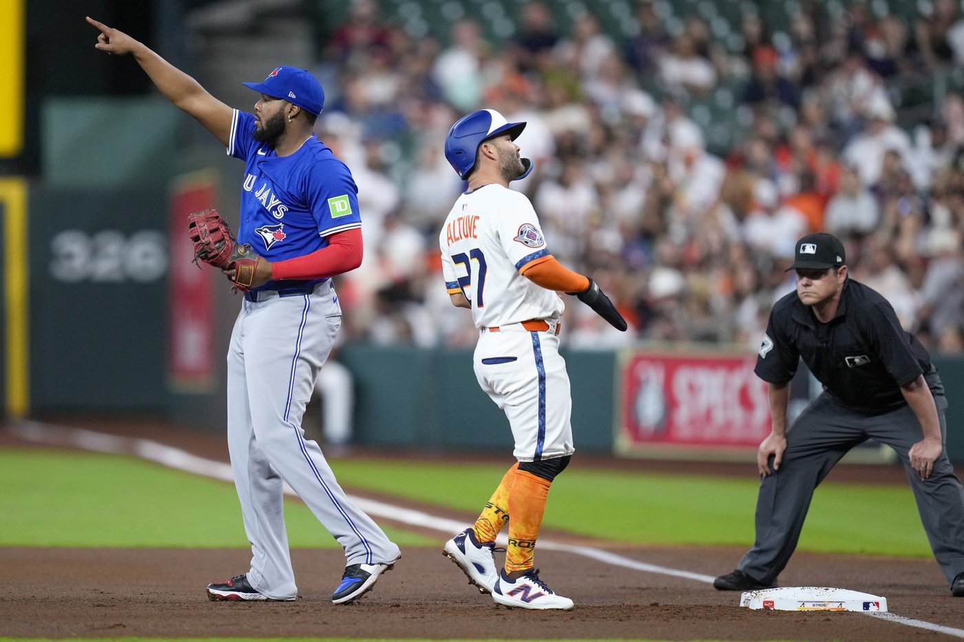 Hunter Brown stars as Astros shut down the Blue Jays 7-0 | iNFOnews.ca Hunter Brown stars as Astros shut down the Blue Jays 7-0 | iNFOnews.ca