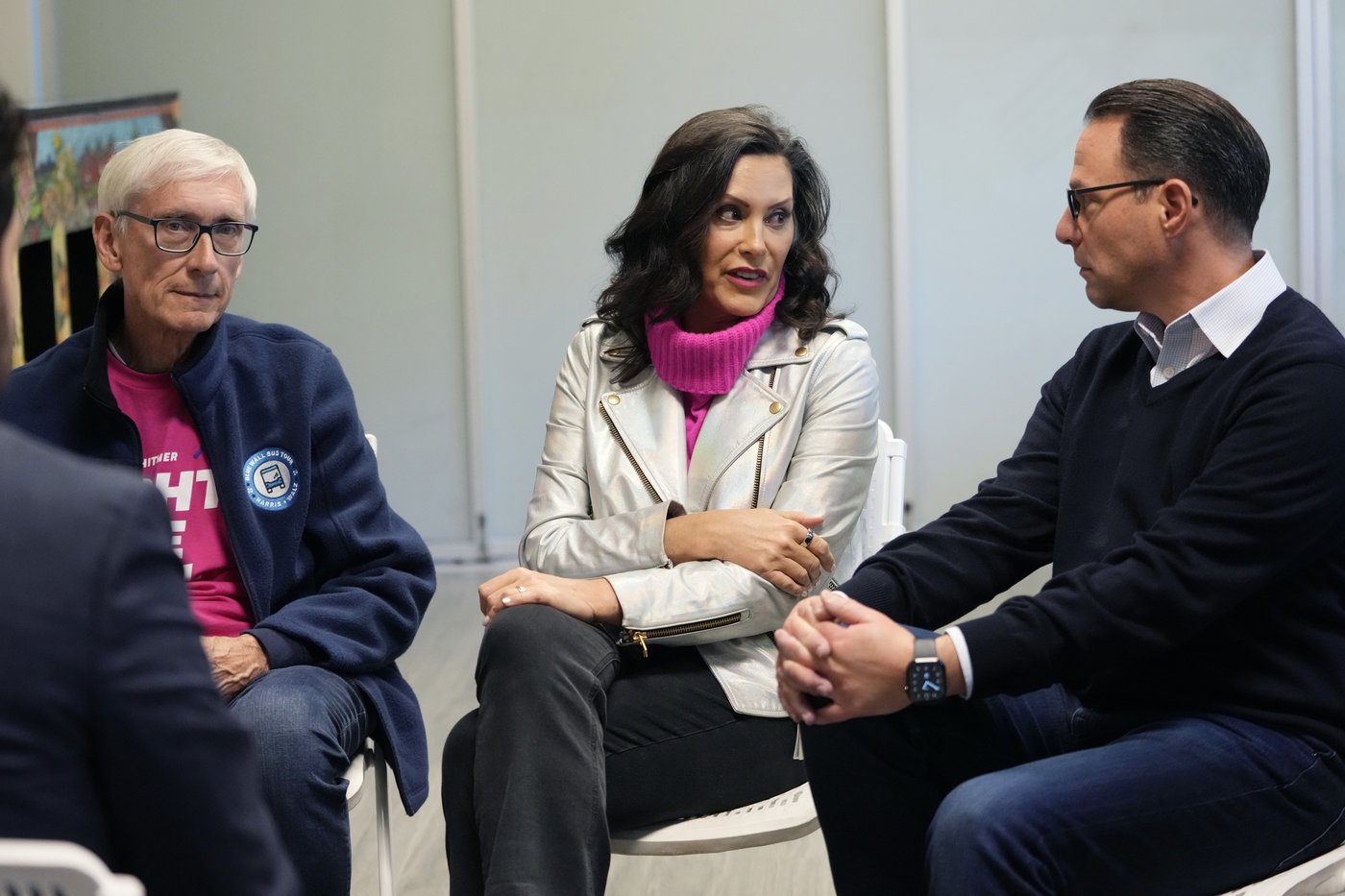 Amid worries that Democrats' blue wall may be cracking, governors hit the road for Kamala Harris | iNFOnews.ca Amid worries that Democrats' blue wall may be cracking, governors hit the road for Kamala Harris | iNFOnews.ca