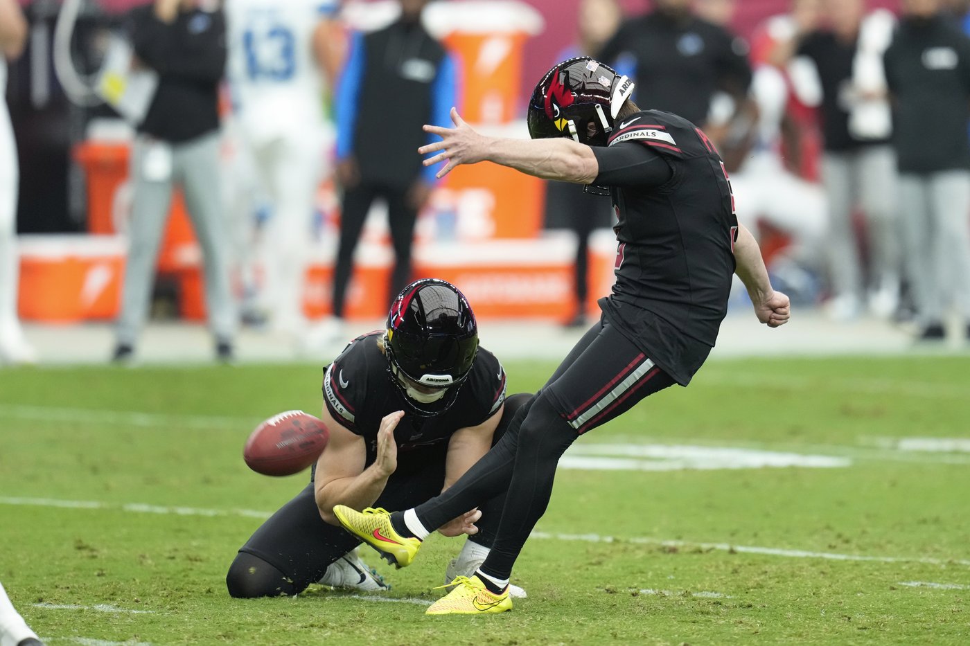 Jared Goff throws 2 TD passes and Lions' defense slows Kyler Murray in 20-13 win over Cardinals | iNFOnews.ca
