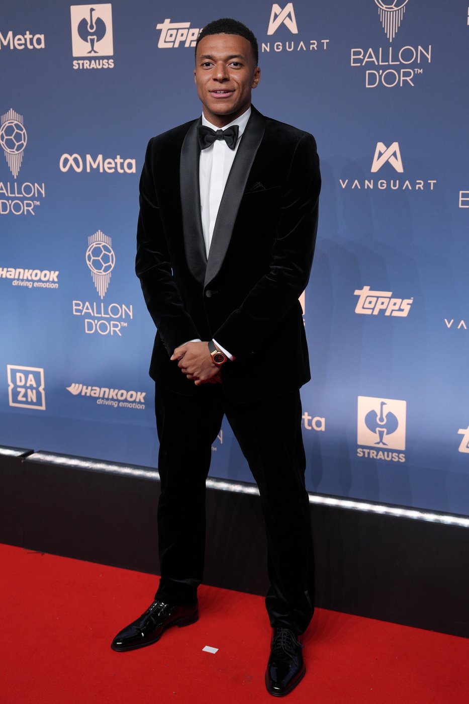 Ballon d'Or 'winners' published by mistake hours before men's award | iNFOnews.ca