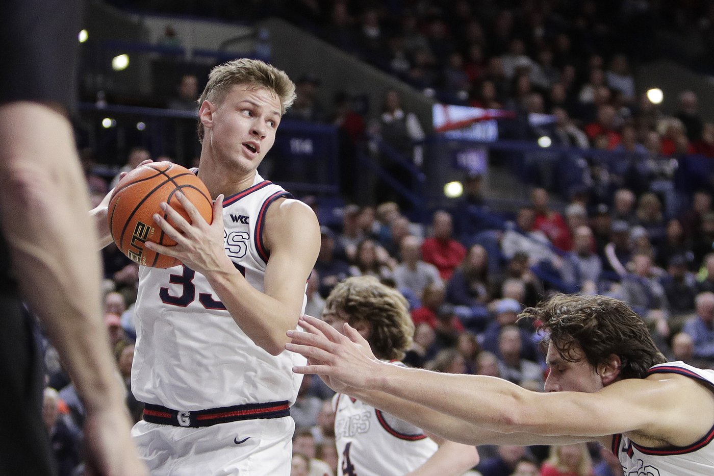 No. 13 Gonzaga pulls away in the 2nd half to beat Nicholls 102-72 | iNFOnews.ca No. 13 Gonzaga pulls away in the 2nd half to beat Nicholls 102-72 | iNFOnews.ca