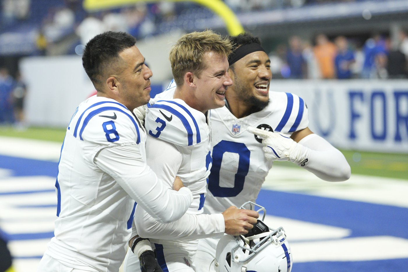 Tale of 2 kickers: Shrader leads NFL with 9 field goals while Colts still haven't punted | iNFOnews.ca