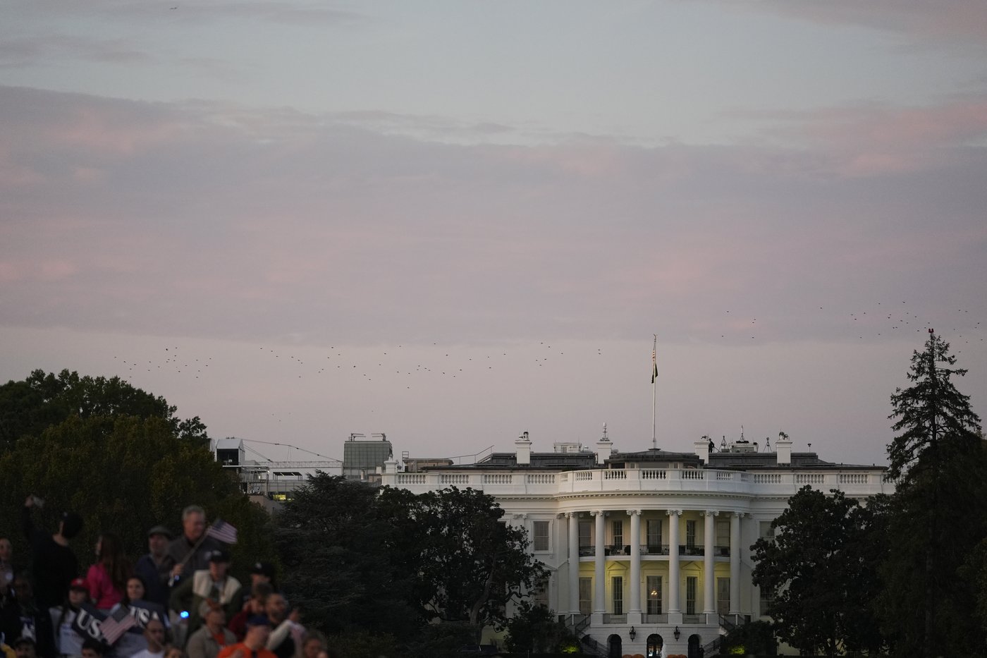 New law makes dueling presidential transitions possible | iNFOnews.ca