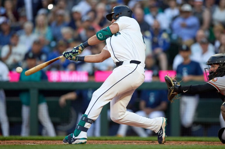Cal Raleigh delivers decisive hit in return from injured list as Mariners top Orioles 3-1 | iNFOnews.ca