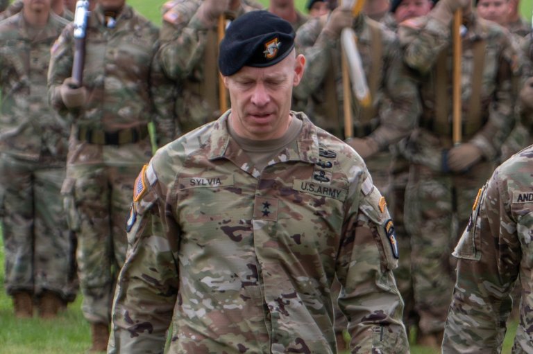 Pentagon accuses newly fired general of leaking sensitive information to the media | iNFOnews.ca