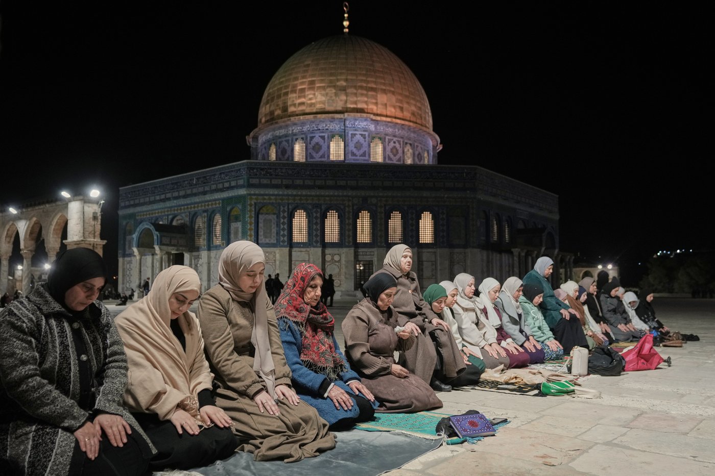 Ramadan ushers in a month of fasting, worship and charity for Muslims, in photos | iNFOnews.ca