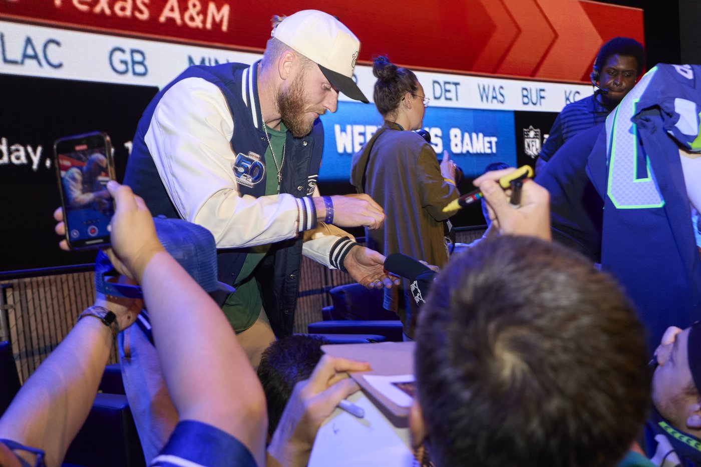 Seahawks believe they’ve filled holes and needs with 11 picks in NFL draft | iNFOnews.ca