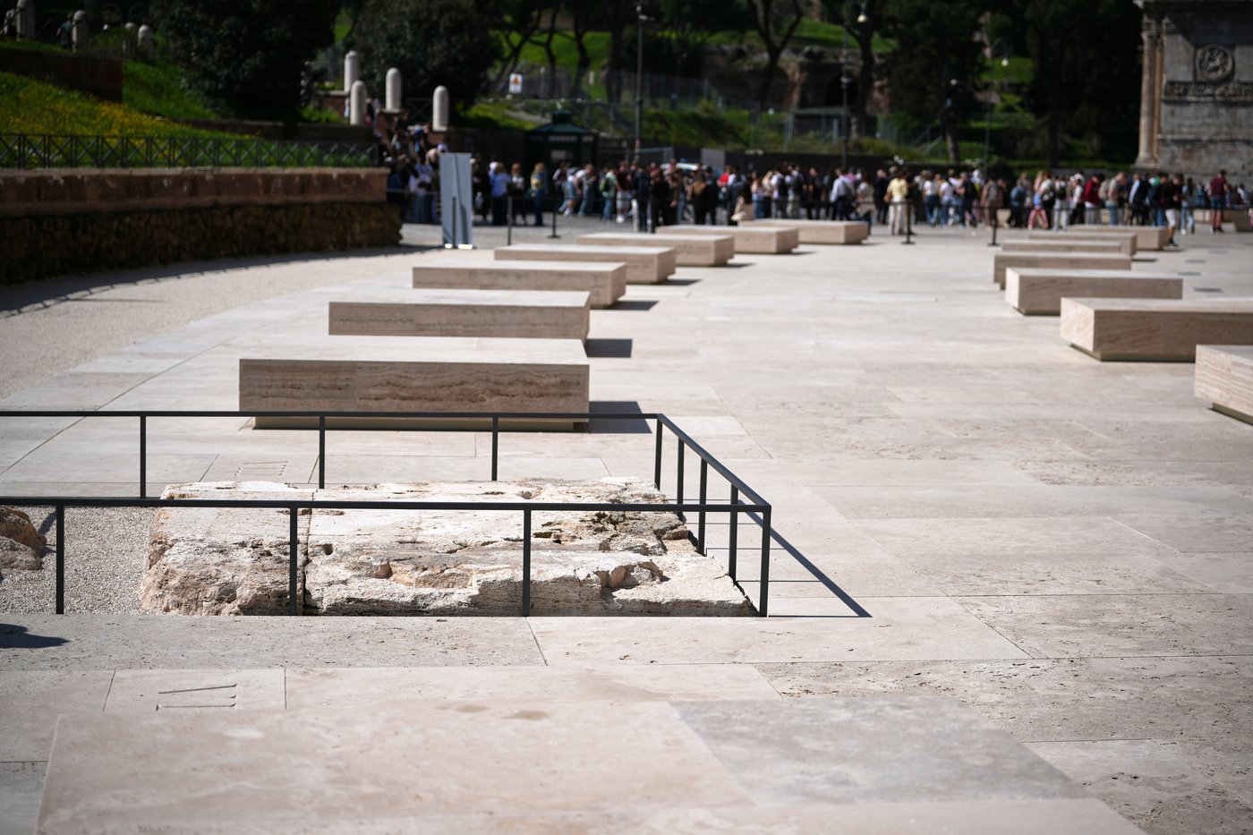 Rome's Colosseum gets a fresh look that recreates the footprints of long-gone columns | iNFOnews.ca Rome's Colosseum gets a fresh look that recreates the footprints of long-gone columns | iNFOnews.ca