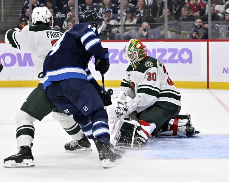 Wild's Wallstedt continues outstanding play with another shutout in win over Jets | iNFOnews.ca