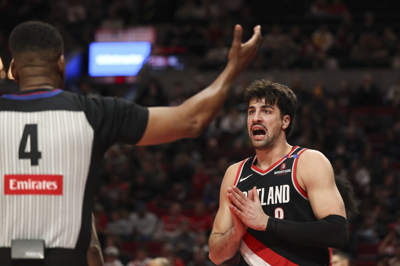 Scoot Henderson scores 25 points, Trail Blazers beat Bulls 113-102 to end 5-game skid | iNFOnews.ca