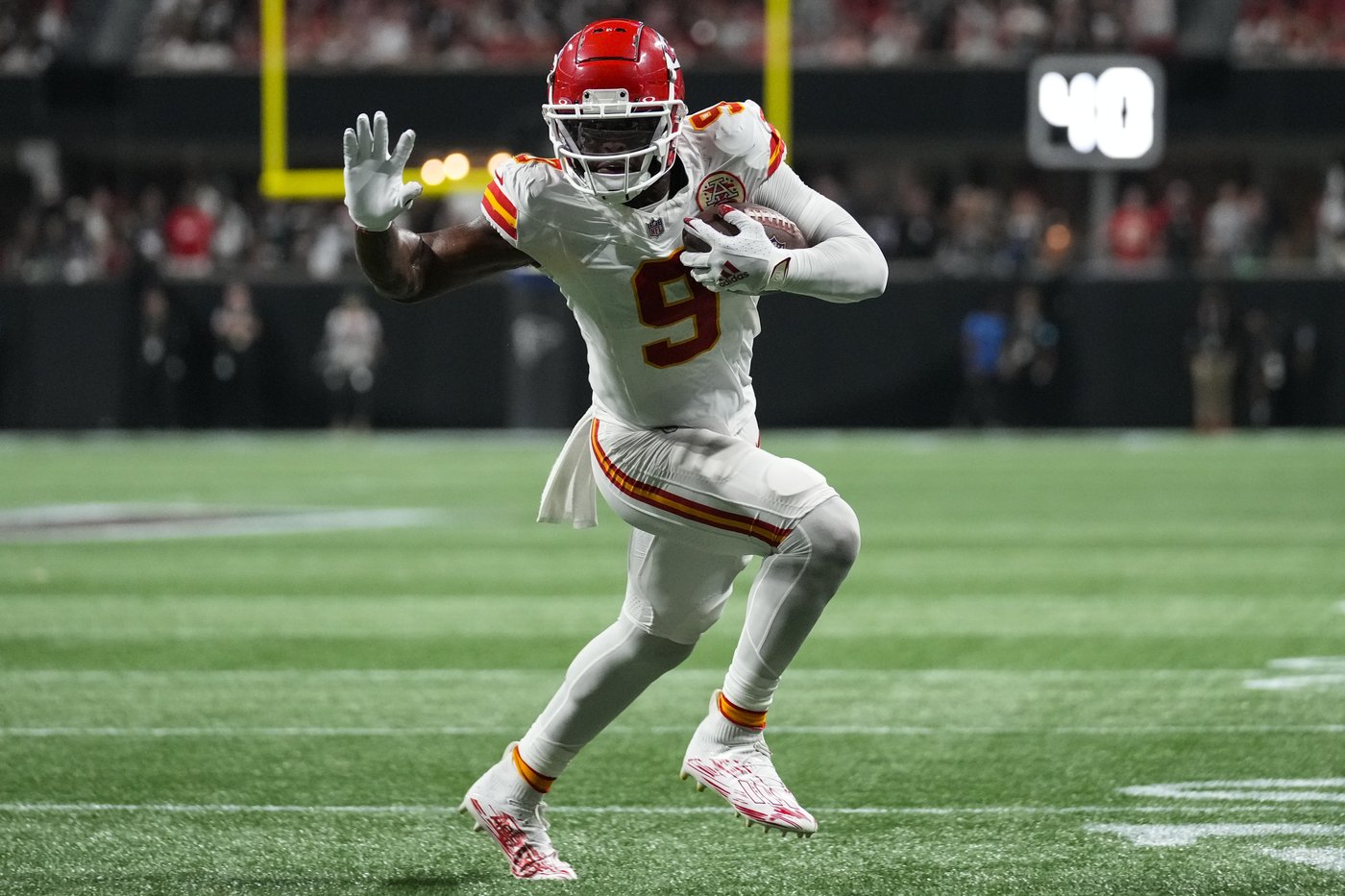 Mahomes throws 2 touchdown passes and the Chiefs' defense preserves a 22-17 win over the Falcons | iNFOnews.ca Mahomes throws 2 touchdown passes and the Chiefs' defense preserves a 22-17 win over the Falcons | iNFOnews.ca