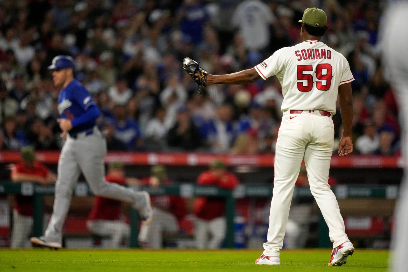 Shohei Ohtani has 5 RBIs and Dodgers take advantage of Angels' mistakes in 15-2 rout | iNFOnews.ca
