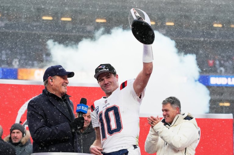 Patriots punch ticket to 12th Super Bowl with gritty 10-7 win over Broncos in snowy Denver | iNFOnews.ca