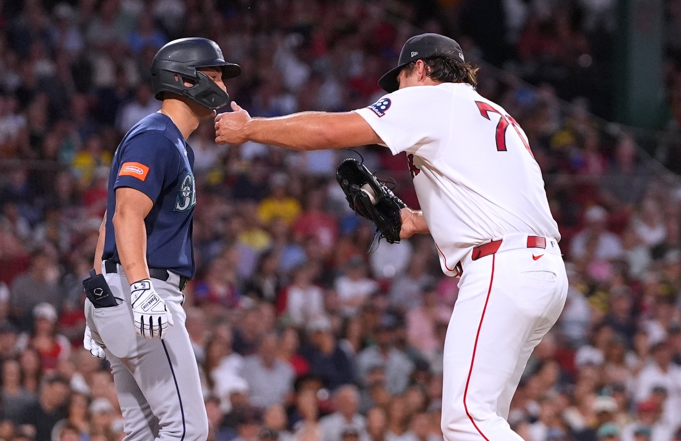 Trevor Story hits a bases-loaded RBI single in 10th to lift Red Sox to 9-8 win over Mariners | iNFOnews.ca Trevor Story hits a bases-loaded RBI single in 10th to lift Red Sox to 9-8 win over Mariners | iNFOnews.ca