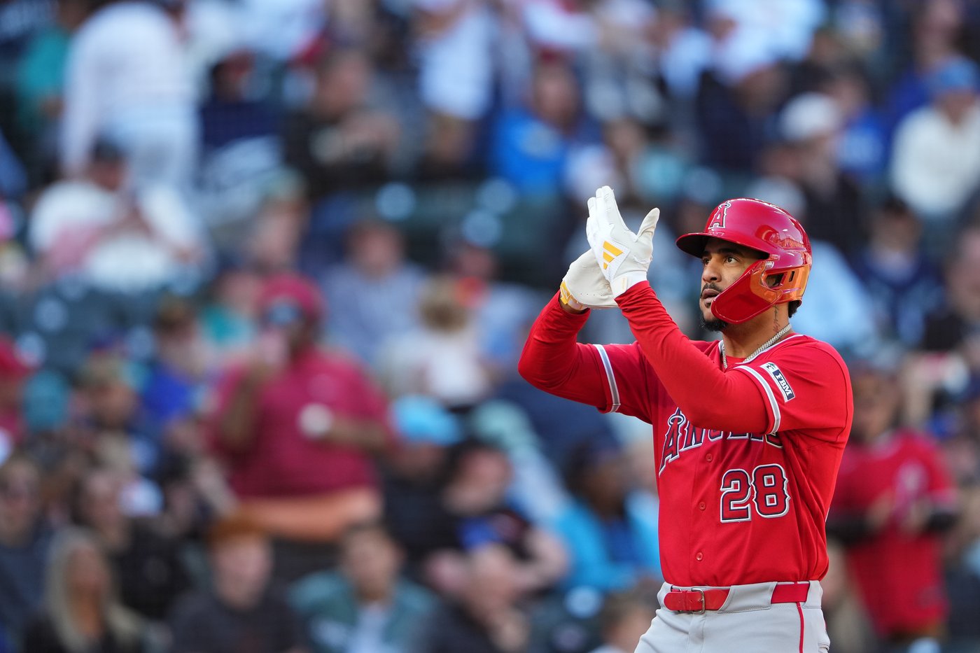 Mariners strike out 12 in 7-3 win over the Angels, announce Wilson will not return as manager | iNFOnews.ca