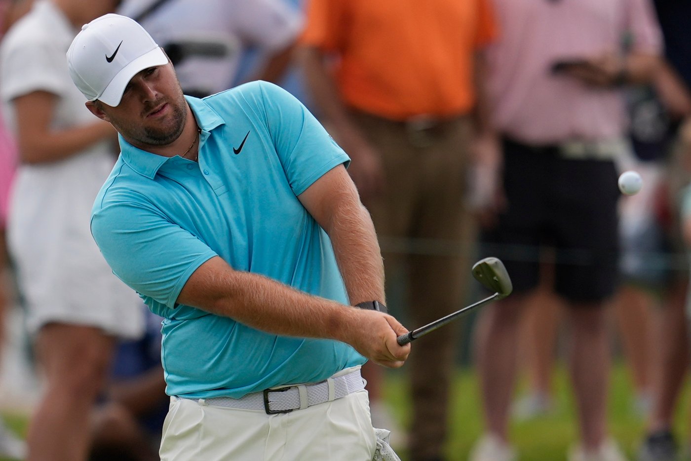 Hovland surges to a one-shot lead at Tour Championship | iNFOnews.ca