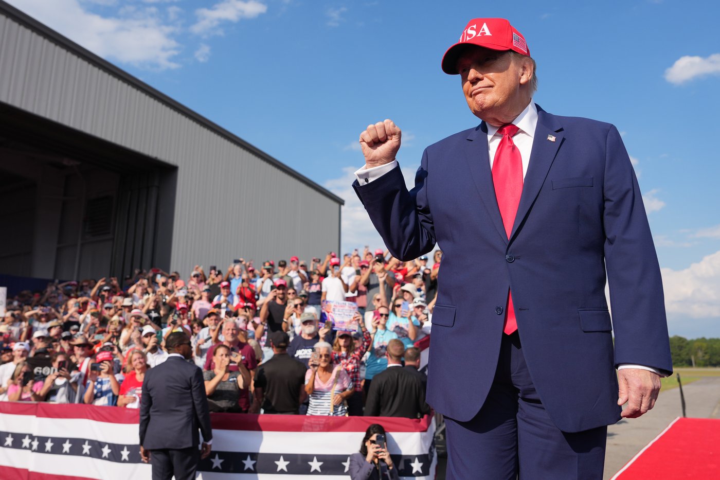 Trump rallies with top Republicans in critical battleground state of Georgia | iNFOnews.ca Trump rallies with top Republicans in critical battleground state of Georgia | iNFOnews.ca