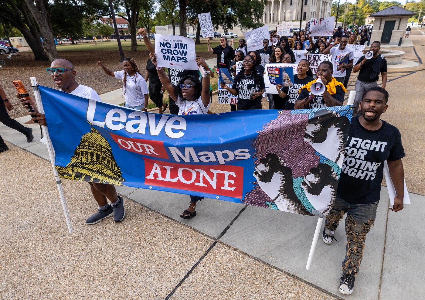 Fiery crowd caps Mississippi redistricting hearings. Opponents urge: ‘Leave our maps alone’ | iNFOnews.ca