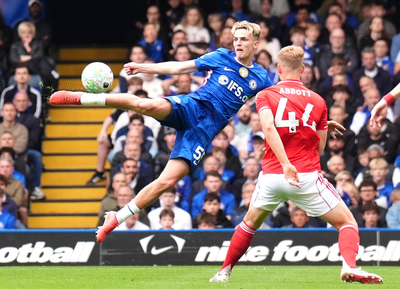 Man City's last-gasp draw at Everton hands Premier League momentum to Arsenal | iNFOnews.ca Man City's last-gasp draw at Everton hands Premier League momentum to Arsenal | iNFOnews.ca