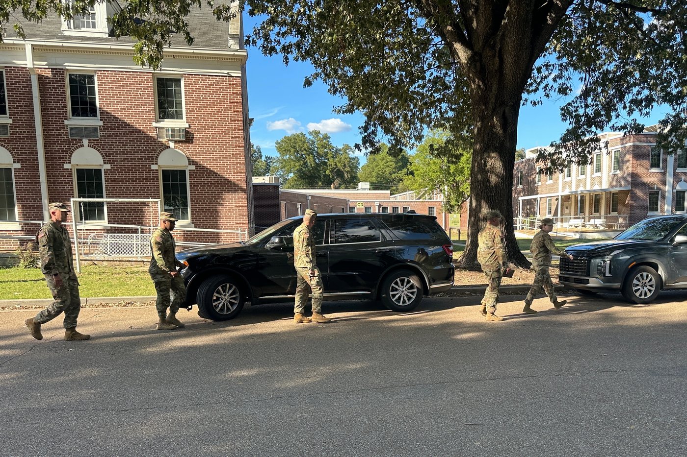 Bondi and Hegseth rally federal agents and troops in Memphis as part of crime task force | iNFOnews.ca