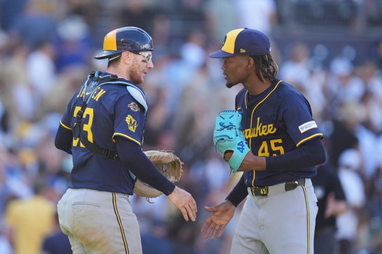 Chourio, Mears help the Brewers beat the Padres 3-1 to avoid a 3-game sweep | iNFOnews.ca