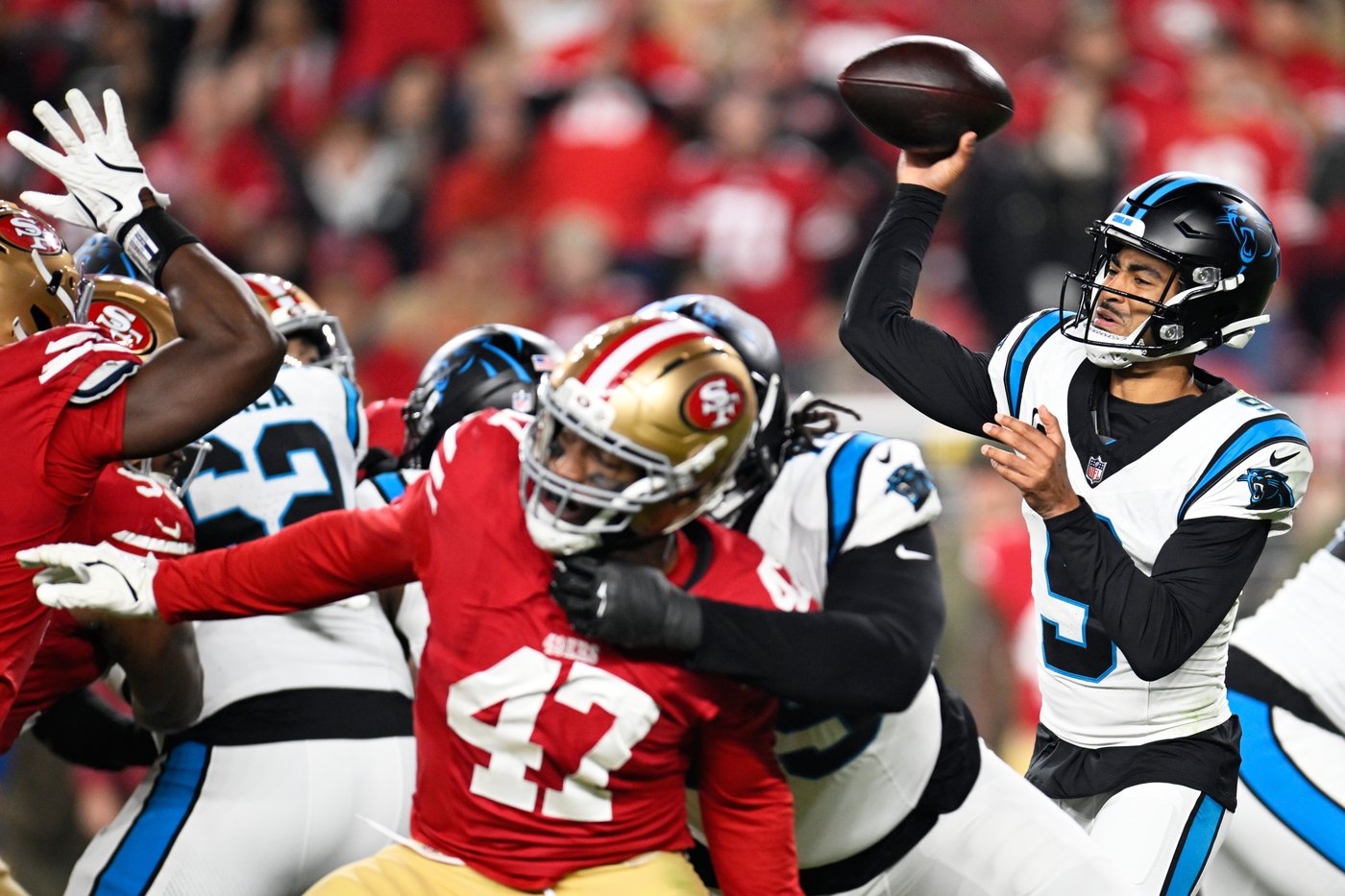 Christian McCaffrey's big night leads 49ers to 20-9 victory over Panthers | iNFOnews.ca