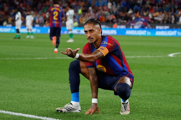 Raphinha is leading high-scoring Barcelona, says players are hungry for goals | iNFOnews.ca