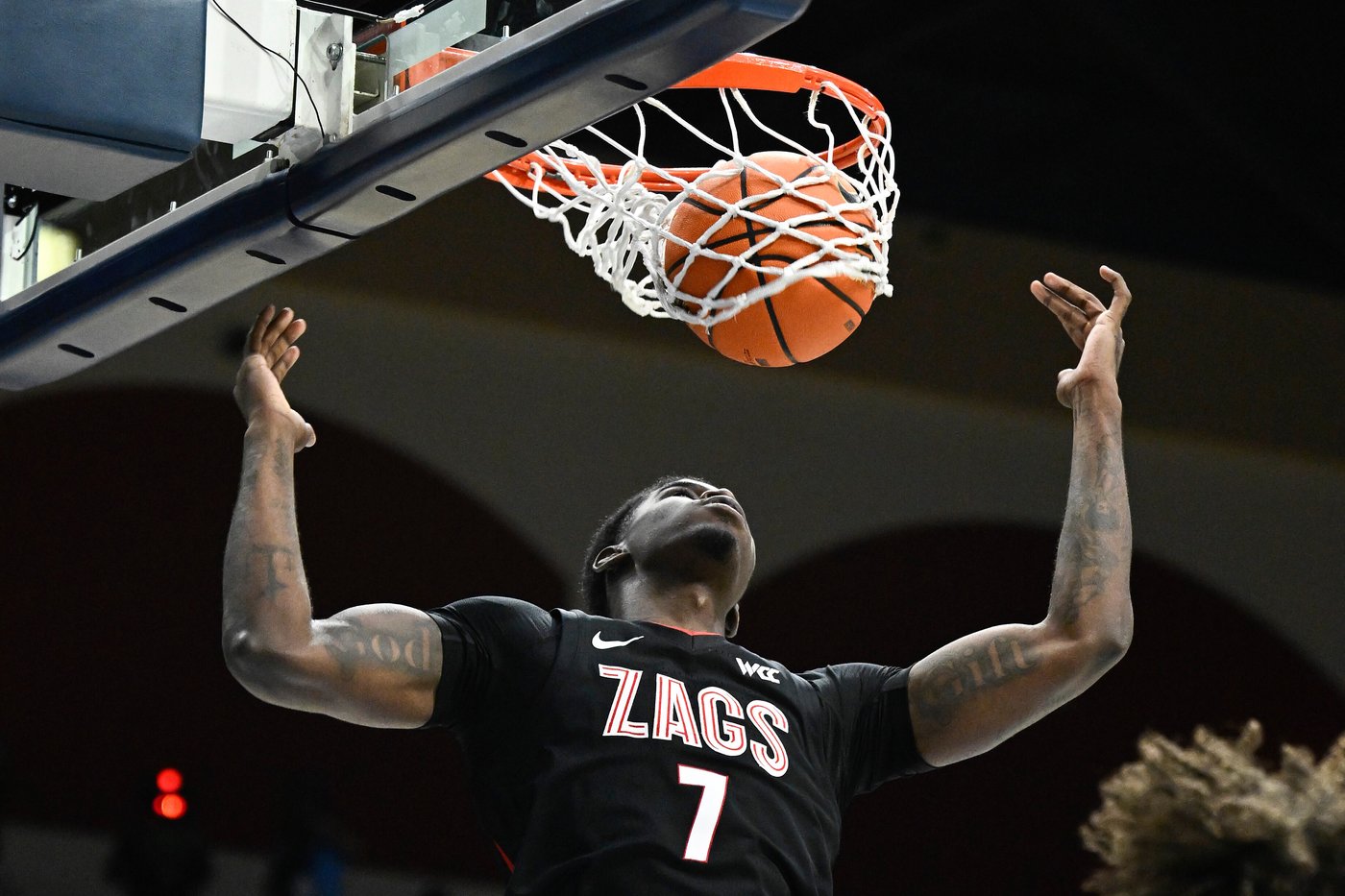 Warley's 22 points and 14 rebounds help No. 7 Gonzaga beat San Diego 99-93 | iNFOnews.ca