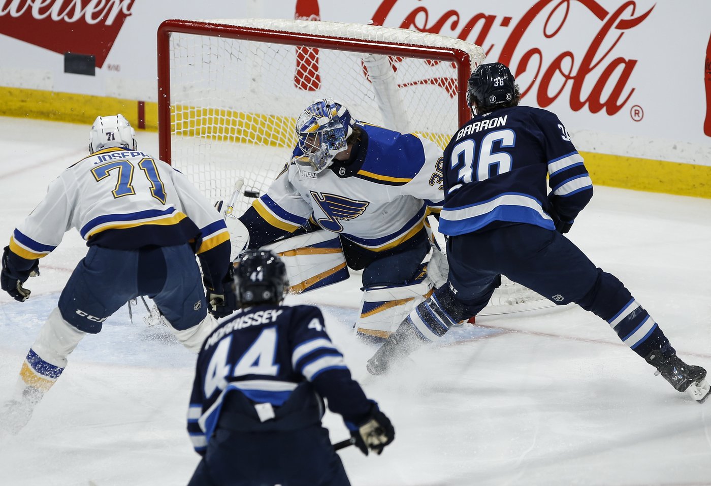 Jets top Blues 3-1 for franchise-record 53rd win of the season | iNFOnews.ca Jets top Blues 3-1 for franchise-record 53rd win of the season | iNFOnews.ca