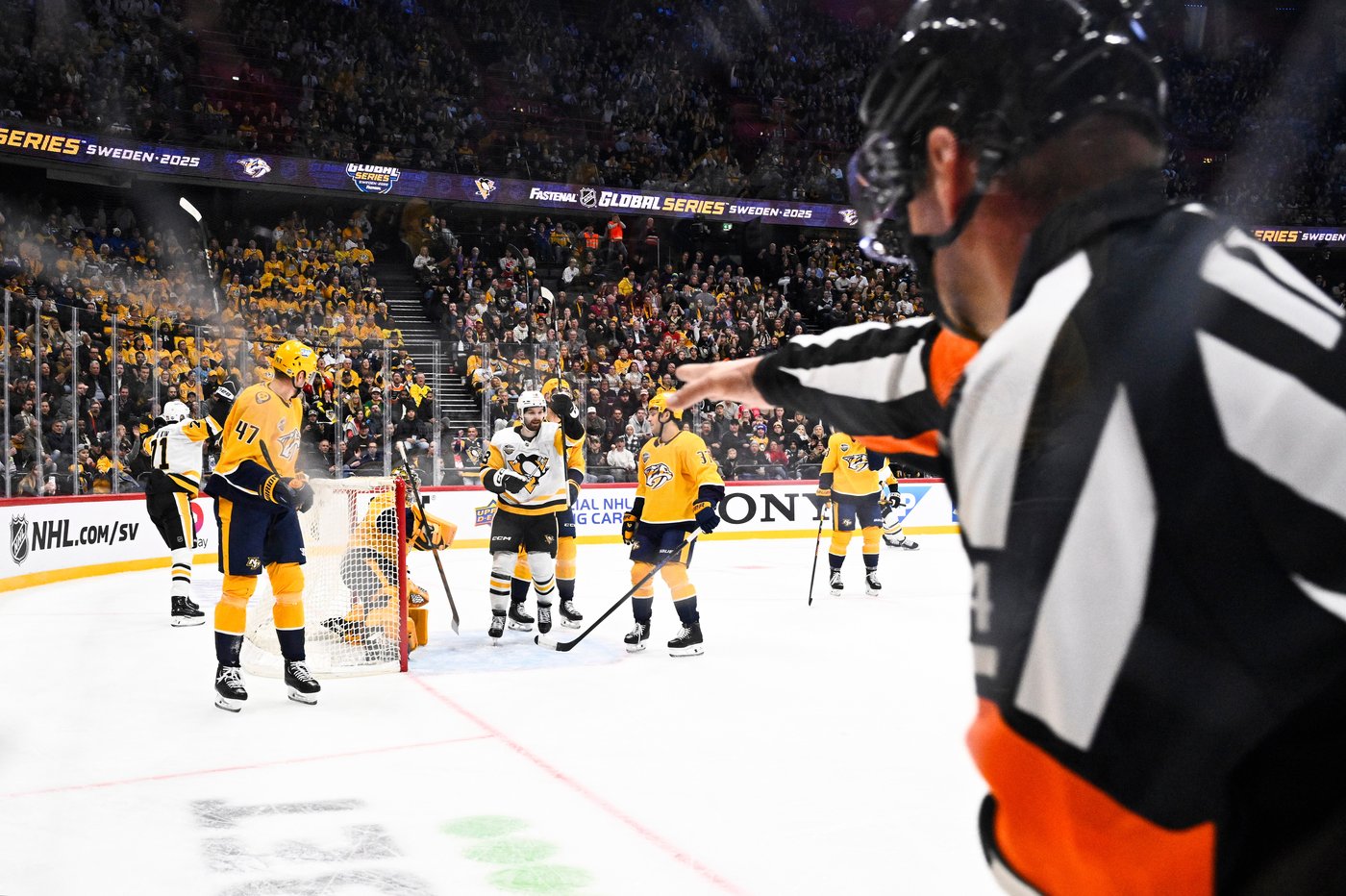 Stamkos scores in OT, the Predators rally to beat Penguins 2-1 in Global Series in Stockholm | iNFOnews.ca