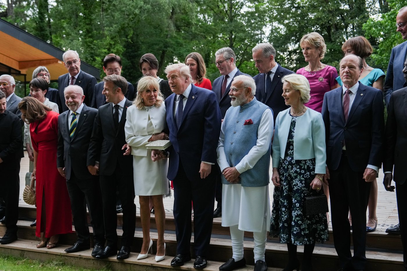 The Latest: US-Iran deal takes ‘immediate effect’ after both sides sign, Pakistan premier says | iNFOnews.ca The Latest: US-Iran deal takes ‘immediate effect’ after both sides sign, Pakistan premier says | iNFOnews.ca