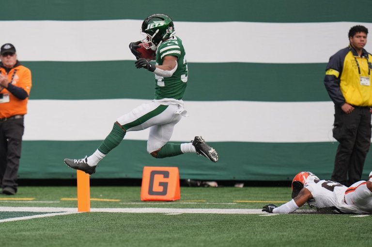 Jets score TDs on kickoff and punt returns in the same game for the 1st time in franchise history | iNFOnews.ca