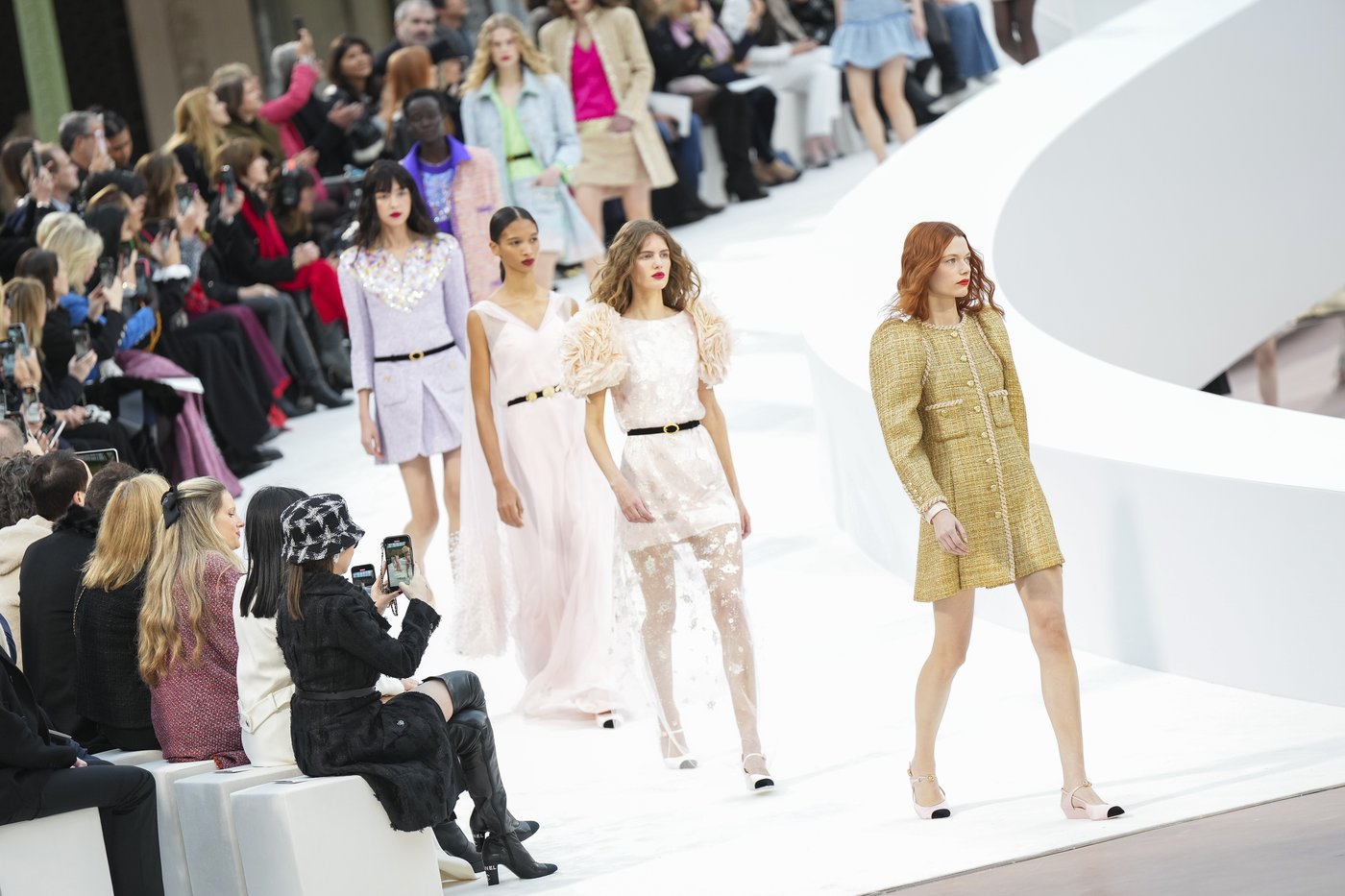 Chanel couture stuns with color, and Kylie Jenner, in final Paris show before Blazy's debut | iNFOnews.ca