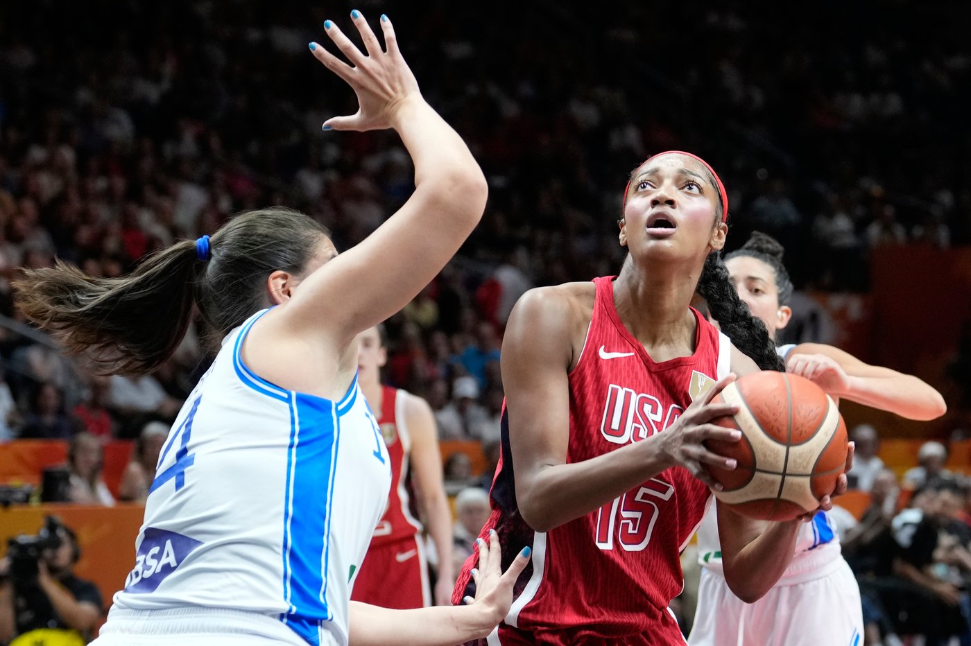 Rivals Angel Reese and Caitlin Clark having 'fun' playing together for US and not against each other | iNFOnews.ca